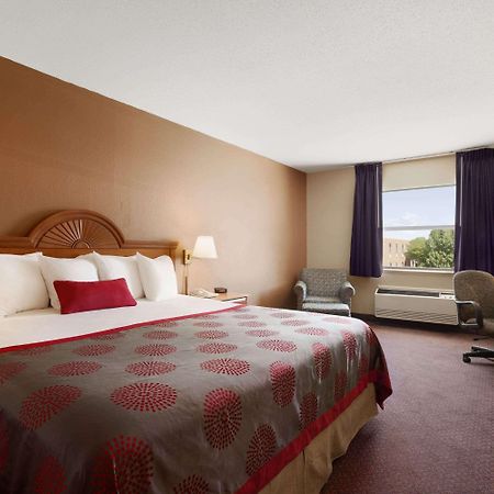 Ramada By Wyndham סו סיטי מראה חיצוני תמונה