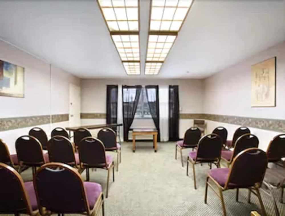 Ramada By Wyndham סו סיטי מראה חיצוני תמונה