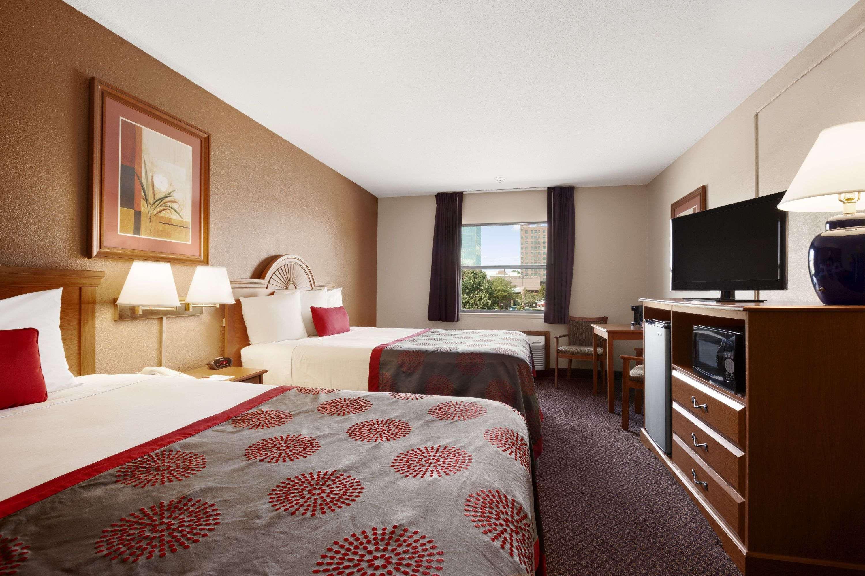 Ramada By Wyndham סו סיטי מראה חיצוני תמונה